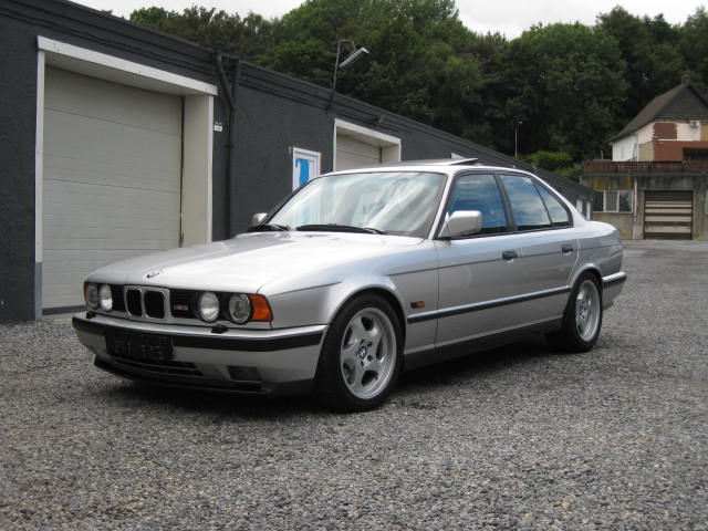 BMW M5 005.JPG